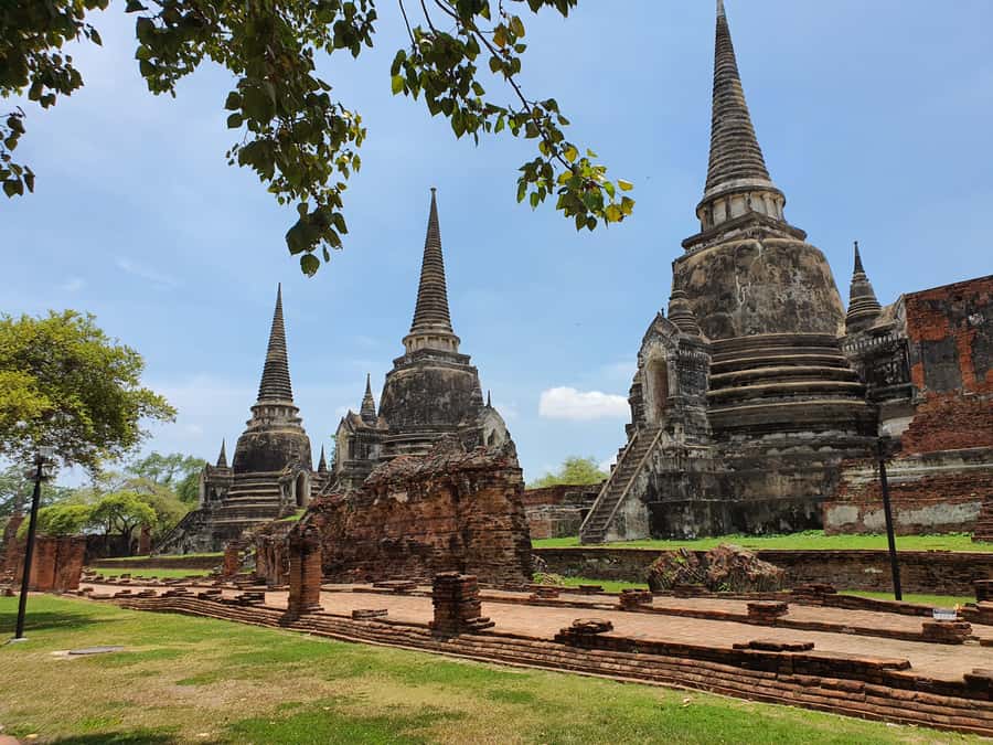 Ayutthaya Day Tour: Ancient Trade Route Temples River Cruise - Transportation, Group Size, and Overall Value