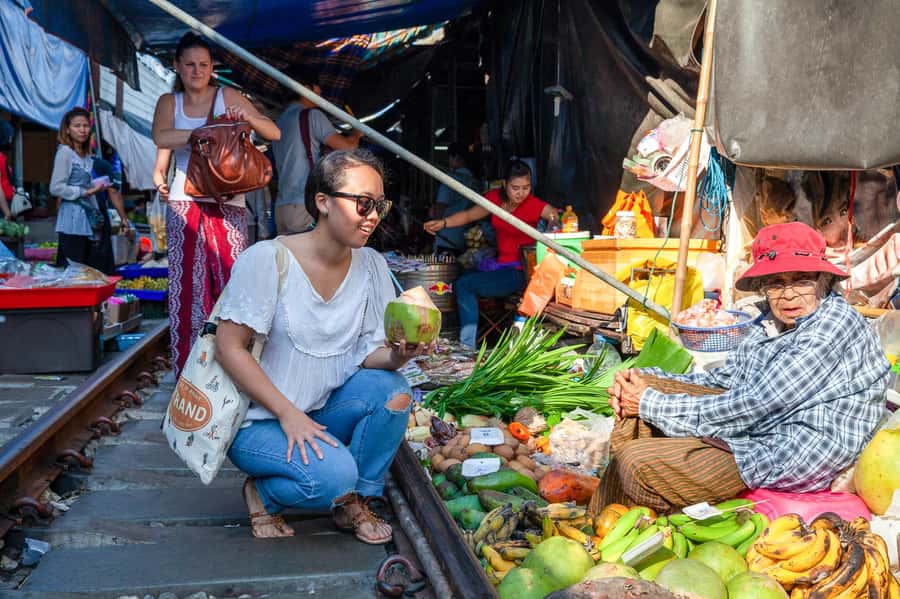 Weekend Amphawa Floating Market & Train Market Private Tour - A Deep Dive into the Experience