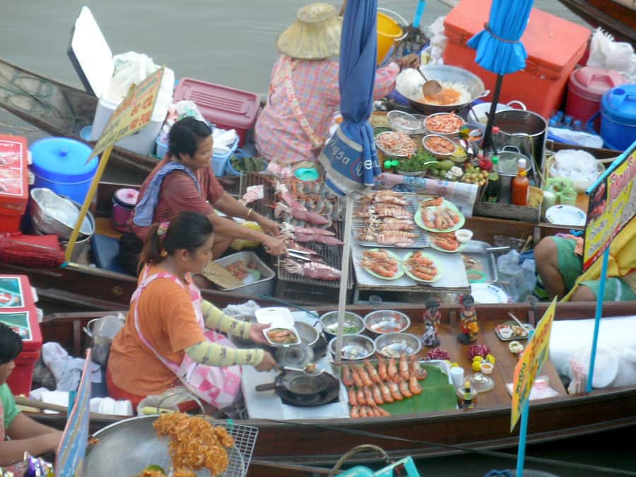 Weekend Amphawa Floating Market & Train Market Private Tour - The Practicalities