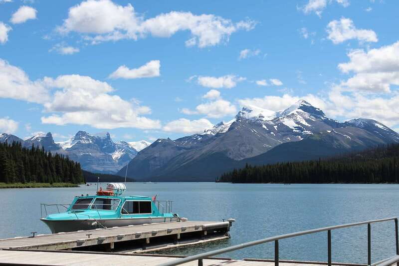 Jasper: Maligne Valley Wildlife & Spirit Island Cruise - Key Points