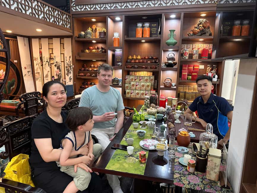 Authentic Vietnam Tea Tasting & Train Street With Lunch - An Authentic Vietnamese Experience: Tea Tasting & Train Street Tour
