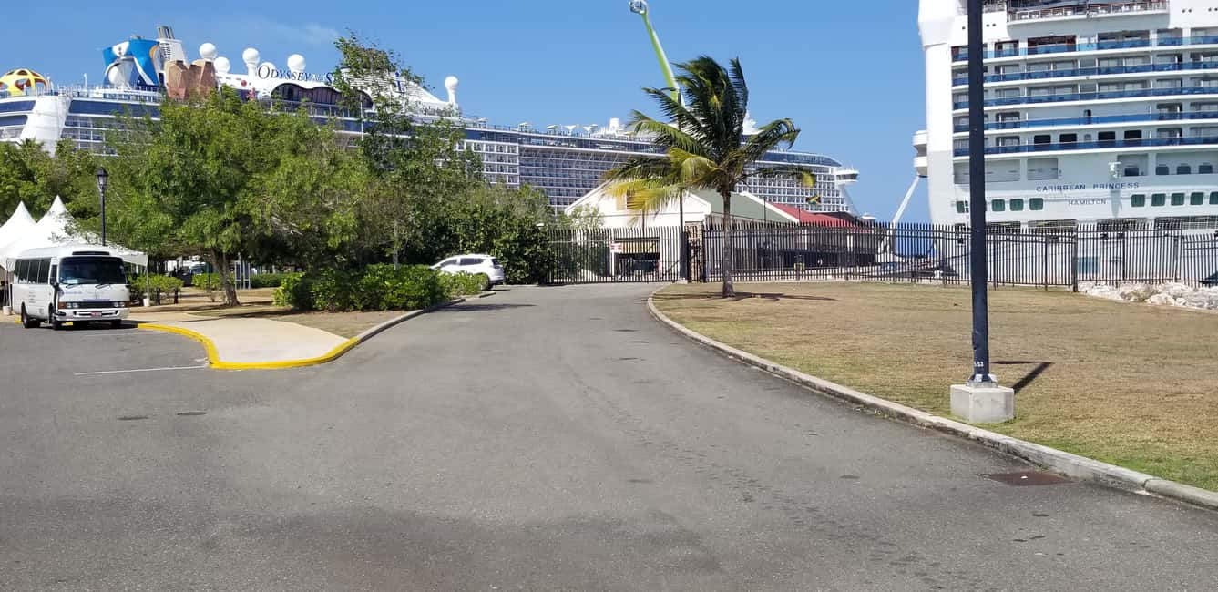 Jamaica's Dunn's River Falls & River Tubing Tour - The Sum Up