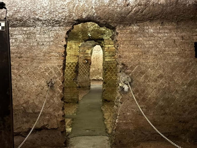 Rome underground hidden temples, ruins, and secret basilicas - Tour Options and How They Enhance the Experience