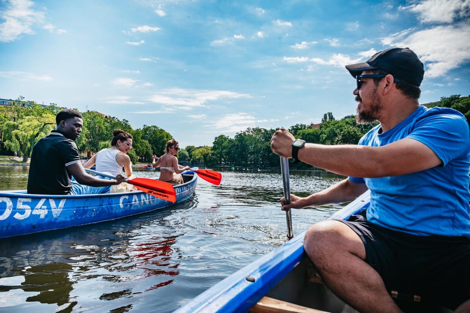 Berlin: Guided Tour by Canoe - An In-Depth Look: What Makes This Tour Special