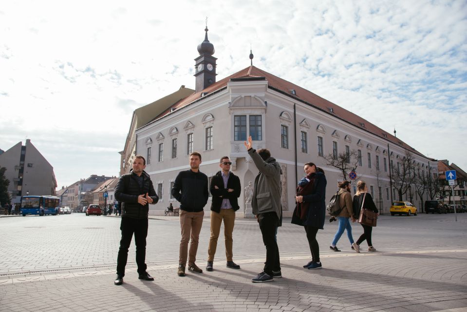 Budapest: Buda Castle District Walking Tour with a Historian - Analyzing the Experience: What Makes It Special?
