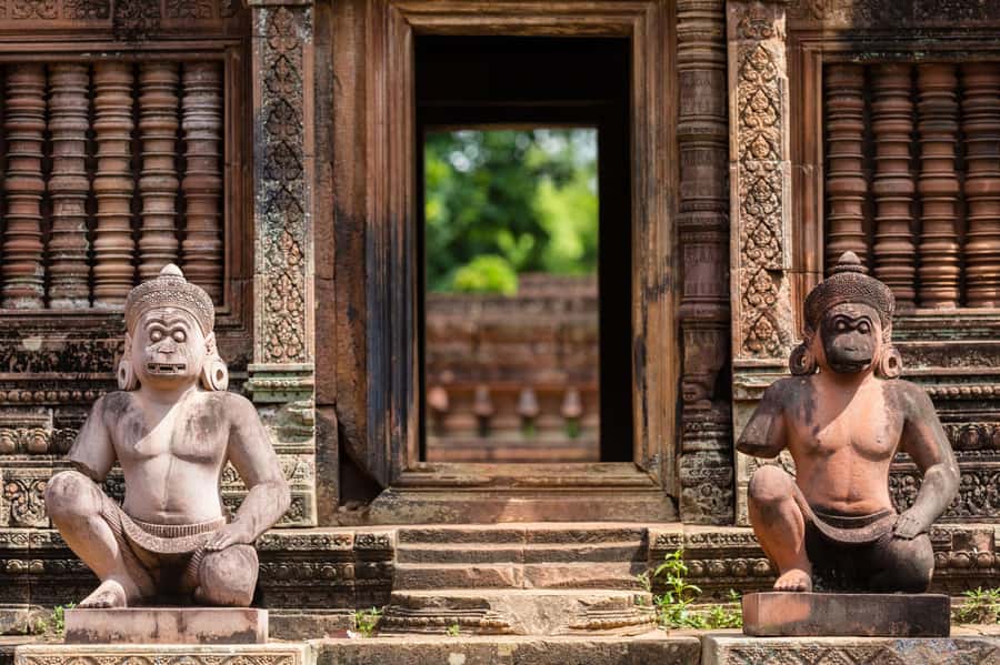 From Siem Reap: Banteay Srei & 5 Temple Grand Circuit Tour - Who Should Consider This Tour?