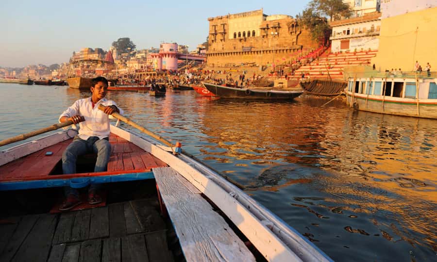 Varanasi Evening Ganges Boat Ride with Aarti & Temple Visit - Who Should Consider This Tour?
