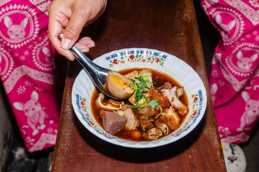 Phuket: Old Town Food Tour - 15 Tastings & Local Guide - Key Points