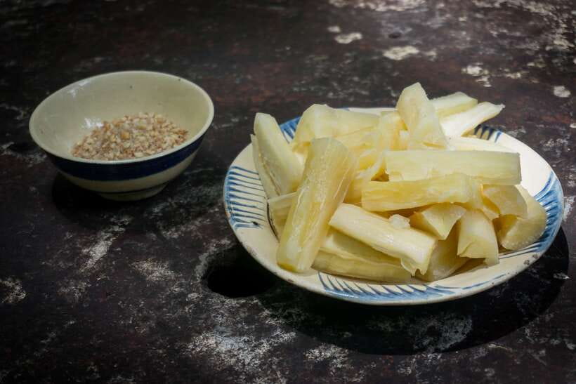 Cu Chi Tunnels Afternoon Trip from Ho Chi Minh City - The Experience of Guides and Group Dynamics