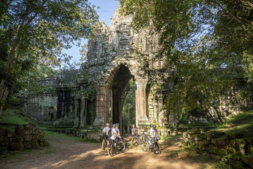 Siem Reap: Bike the Angkor Temples Guided Tour with Lunch - A Closer Look at the Itinerary