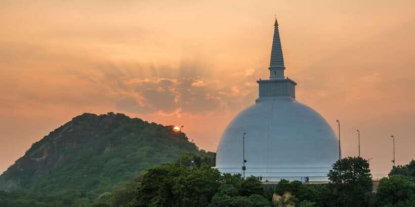 From Negombo: Full-Day Unesco City of Anuradhapura Trip - Key Points