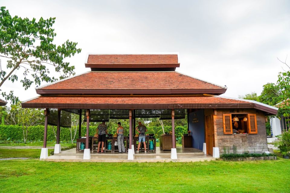 Chiang Mai: Authentic Cooking Class with Market & Farm Visit - Why This Tour Offers Great Value