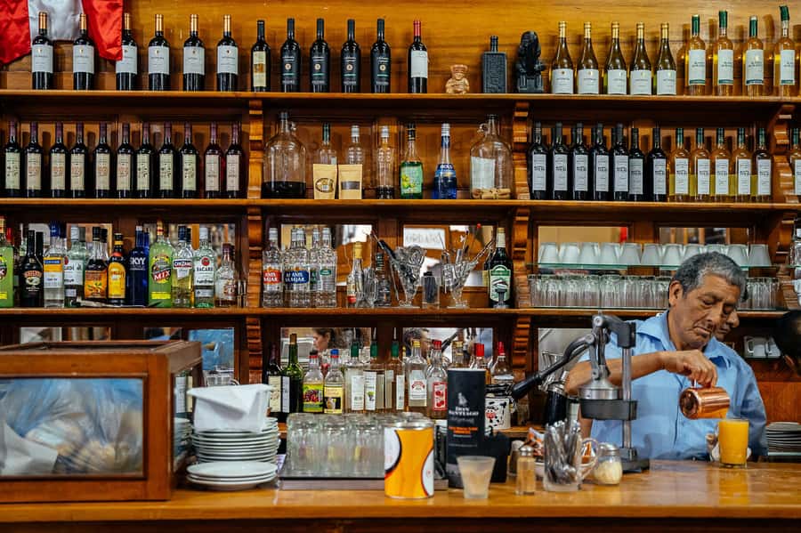 Lima: Flavors and Tradition Walking Tour with Food Tasting - The Food: A Feast of Flavors