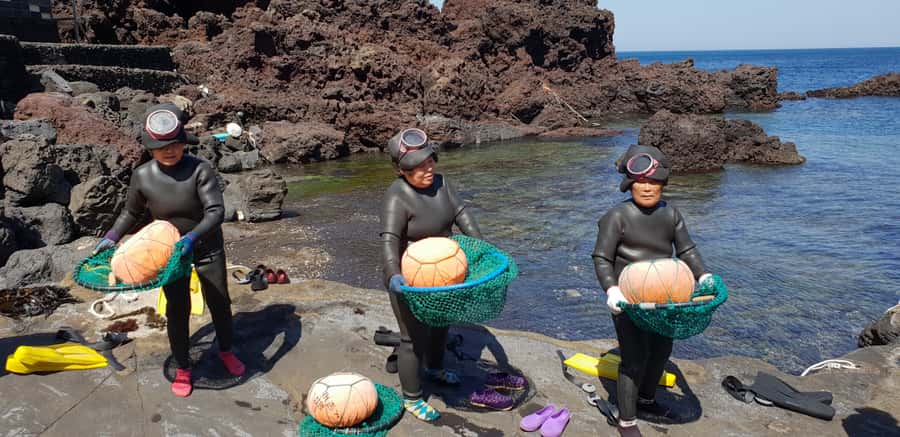 Jeju: Premium Small Group UNESCO Day Tour - East Coast - Woljeongri Beach: The Perfect Morning Wake-Up