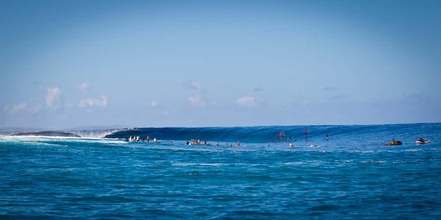 Teahupoo : First row Tahiti Pro taxi boat Tour - Why This Tour Offers Great Value