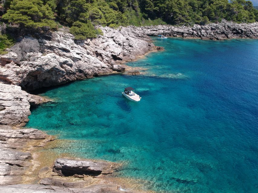 Dubrovnik: 6h-Private Elafiti Archipelago Cruise - Food, Drinks, and Amenities