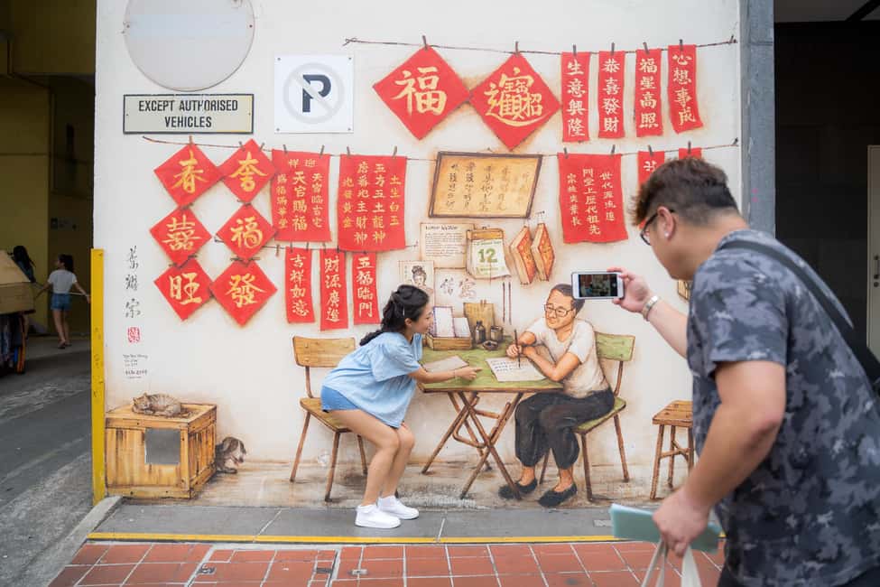 Singapore: Chinatown Hawkers Food Tour with 7 Food Tastings - The Sum Up