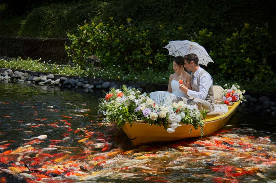 Ubud: Private Romantic Photo Cruise with Food and Drinks - The Itinerary in Detail