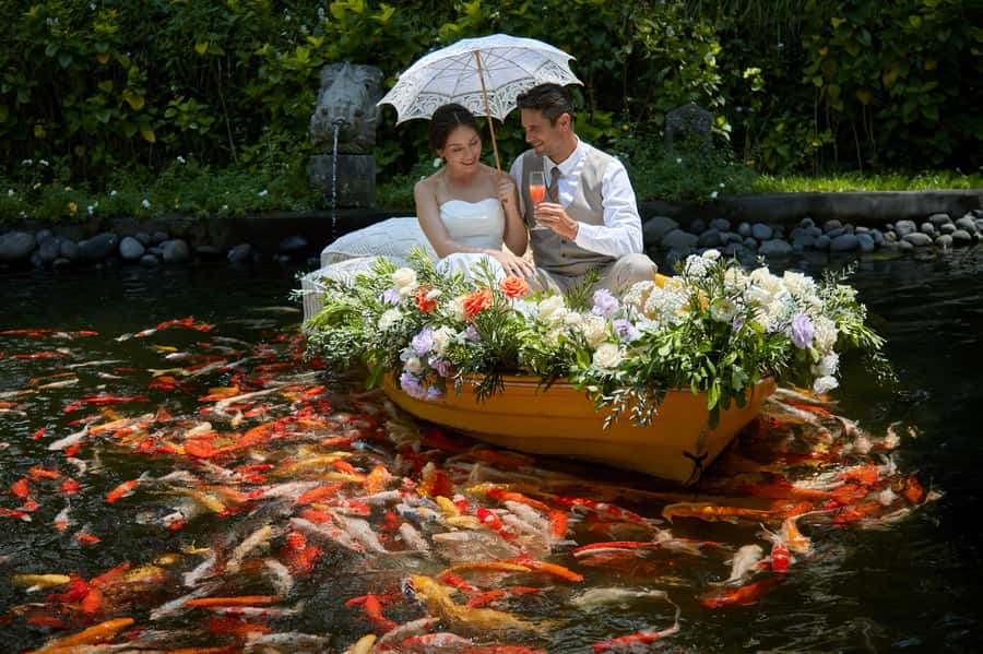 Ubud: Private Romantic Photo Cruise with Food and Drinks - Key Points