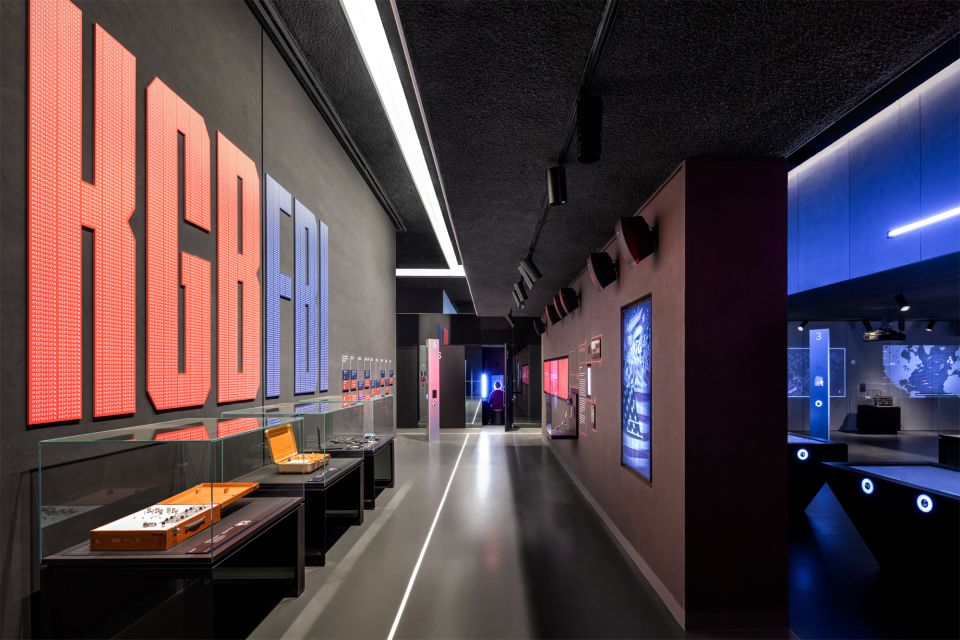 New York: SPYSCAPE Spy Museum & Experience - Who Will Love This?