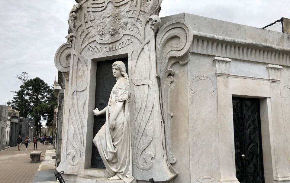 Buenos Aires: La Recoleta Cemetery Guided Tour in English - FAQ