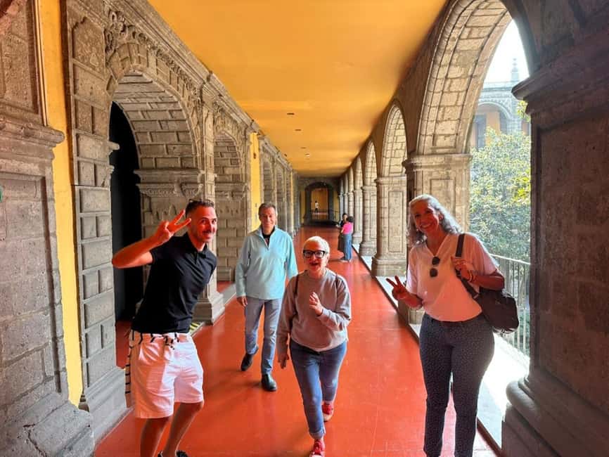 The Steps of Frida: Mexico City - Key Points