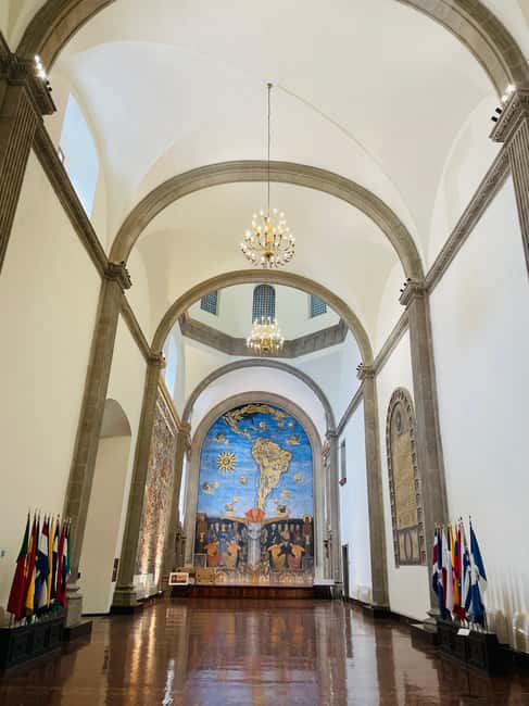 The Steps of Frida: Mexico City - Authenticity and Guide Expertise