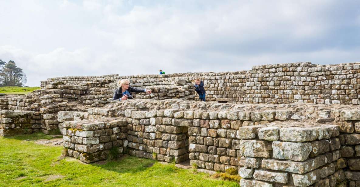 Rosslyn Chapel and Hadrian's Wall Small Group Day Tour - The Sum Up