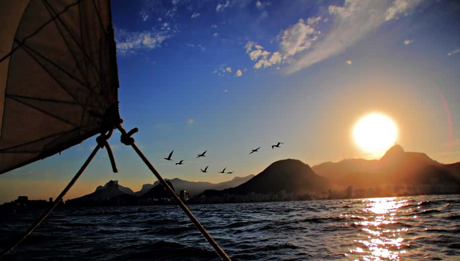 Rio de Janeiro: Guanabara Bay Sunset Sailing Tour & Drinks - Who Will Love This Tour?