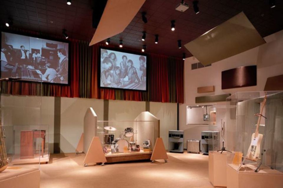 Memphis: Stax Museum of American Soul Music - The Iconic Isaac Hayes Cadillac