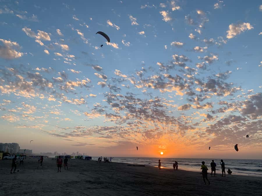 Cartagena: Paratriking Flight from the Beach - The Experience in Detail