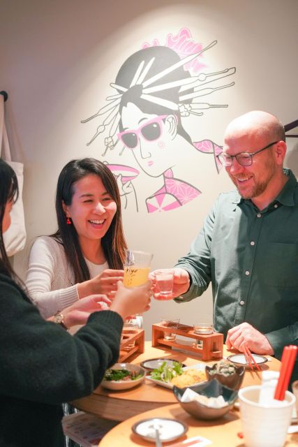 Kyoto : Bar Hopping Tour in Pontocho Alley at Night - Key Points