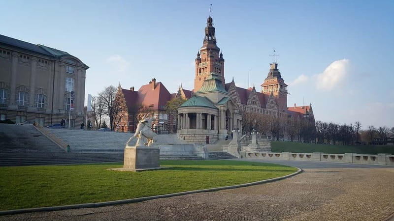 Szczecin Underground Routes and Old Town Private WalkingTour - Exploring Szczecin’s Hidden Underworld and Medieval Charm