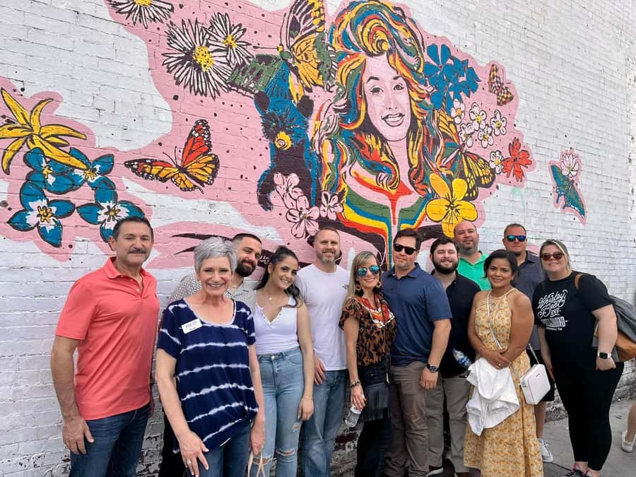 Dishing on Downtown: Nashville Food Tour - An In-Depth Look at the Nashville Food Tour Experience