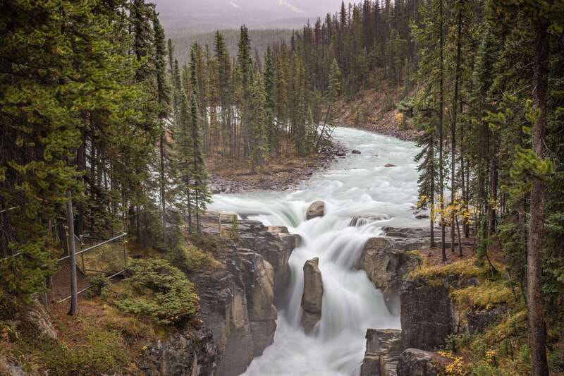 Banff: Uncover the Beauty of Western Canada (6-Days) - Key Points