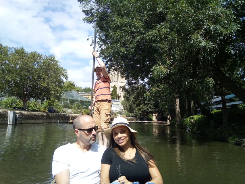 Oxford: Chauffeured Punting River with Optional Walking Tour - The Punting Experience: Gliding Effortlessly