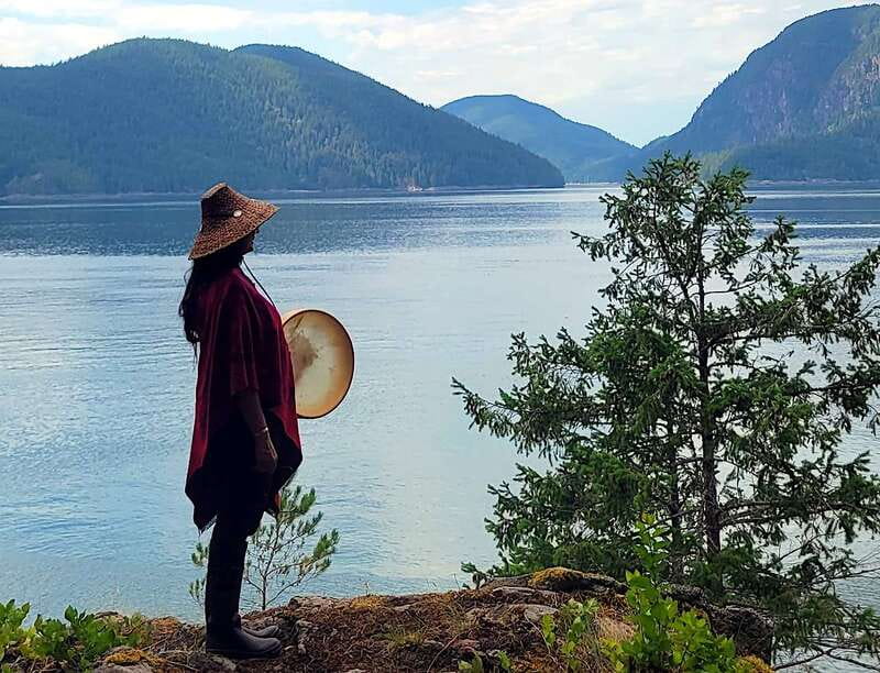Vancouver Island: People Water Land - Indigenous & Whales - Vancouver Island: People Water Land – Indigenous & Whales