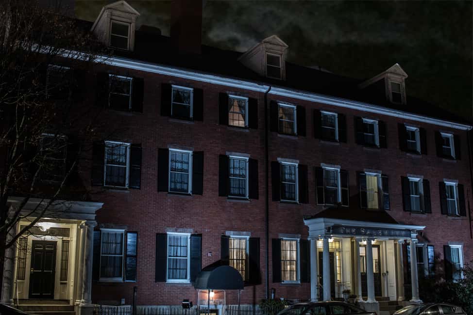 Salem: Boos and Brews Haunted Pub Crawl - FAQ