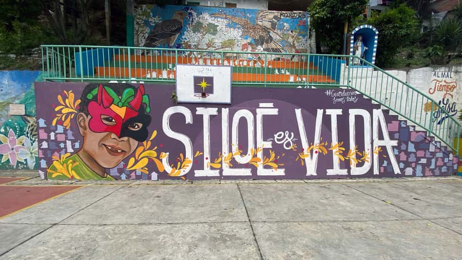 Cali: Walking Tour of the 11 Neighborhoods of Commune 20 - Who Will Love This Tour?