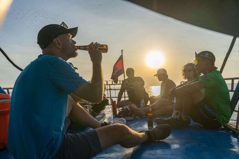 Kampong Phluk: Floating Village Bike Tour and Sunset Cruise - Exploring the Countryside by Bike