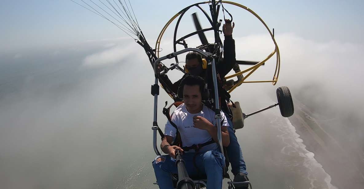 Lima: Paragliding Flight Over Costa Verde Districts - The Experience: A Real Photo Opportunity