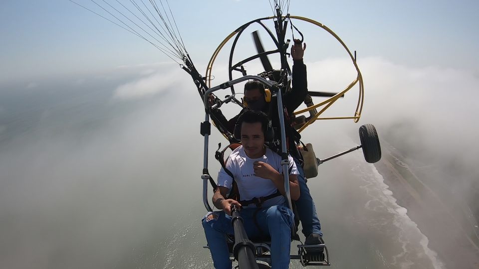 Lima: Paragliding Flight Over Costa Verde Districts - What’s Included and What’s Not