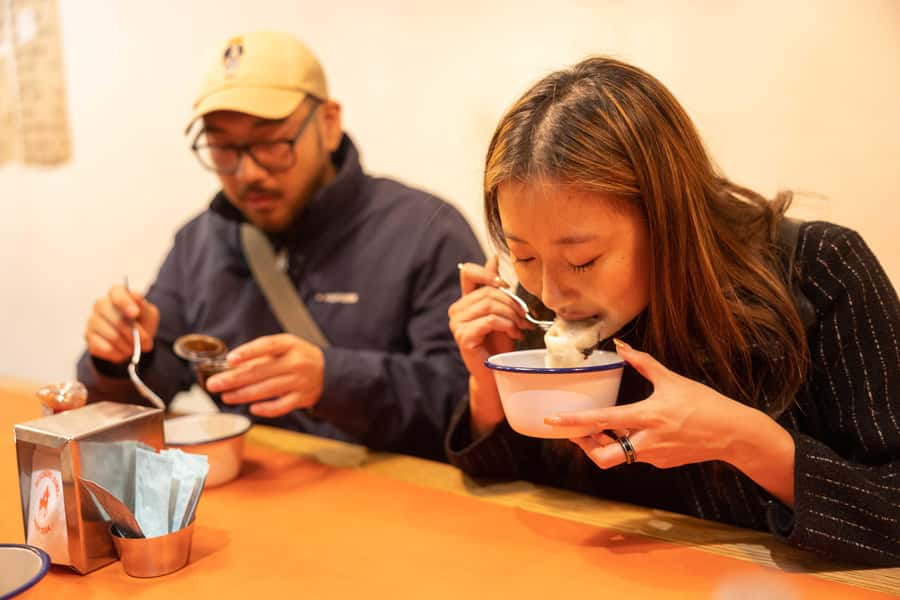 Melbourne: City Laneways Progressive Dinner and Drink - Laneways, Hidden Gems, and Local Stories