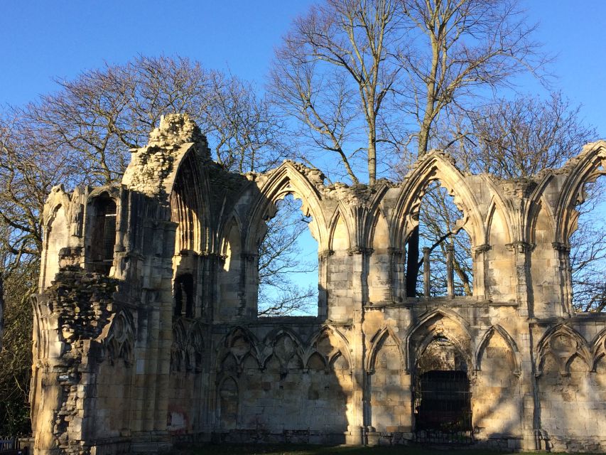 York: J&Ms City Sightseeing and History Tour - York: J&Ms City Sightseeing and History Tour – A Deep Dive into the Past