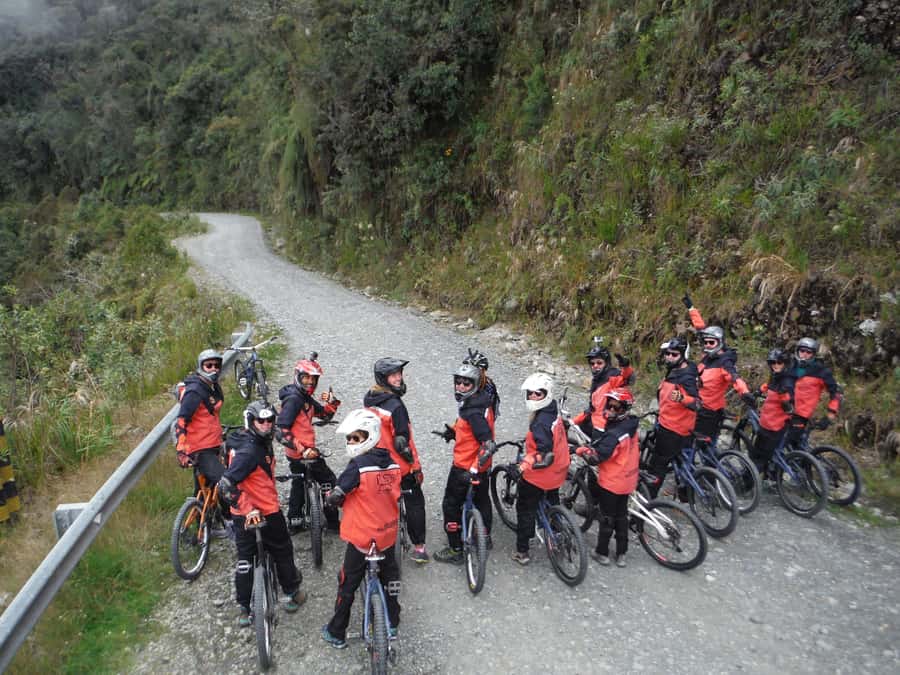 From La Paz: The World's Most Dangerous Road Biking Tour - Authentic Experiences and Customer Feedback