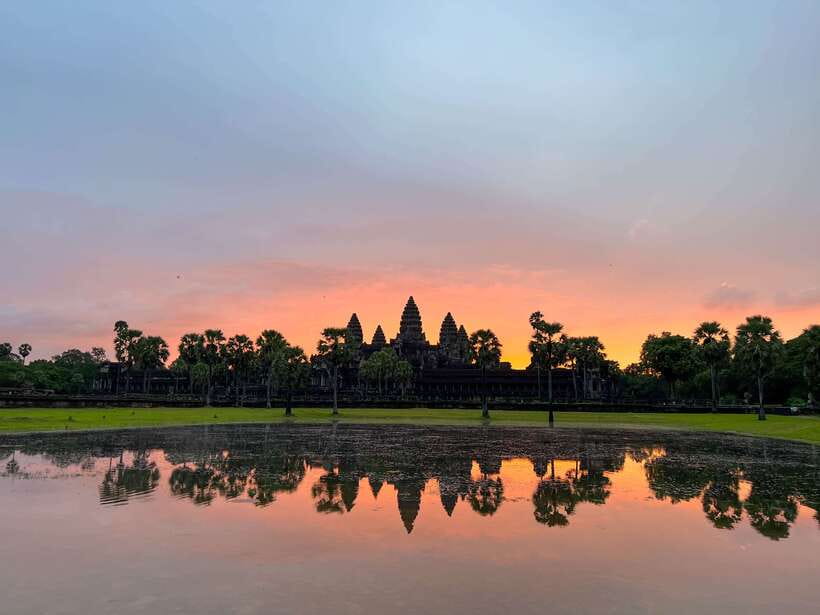 Siem Reap: Angkor Wat Sunrise Tour via Tuk Tuk & Breakfast - Siem Reap: Angkor Wat Sunrise Tour via Tuk Tuk & Breakfast