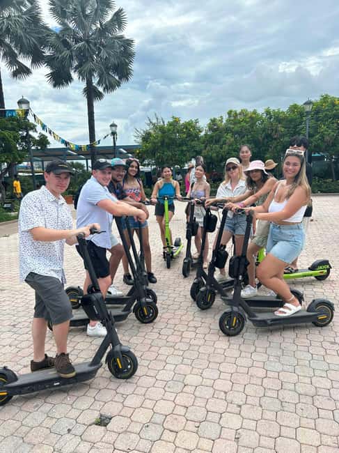 Nassau: E-Scooter Tour with Food Tasting and Local Drinks - Who Will Enjoy This Tour?