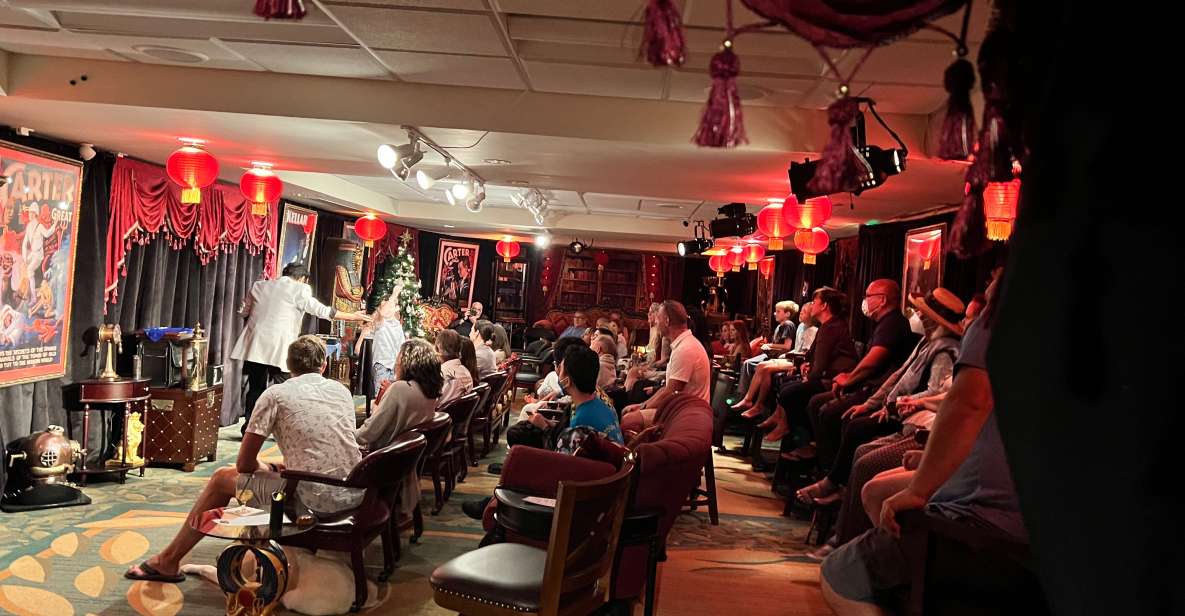 Oahu: Hilton Waikiki Beach Hotel Magical Mystery Show - Oahu: Hilton Waikiki Beach Hotel Magical Mystery Show — A Close-Up Magic Experience in Hawaii
