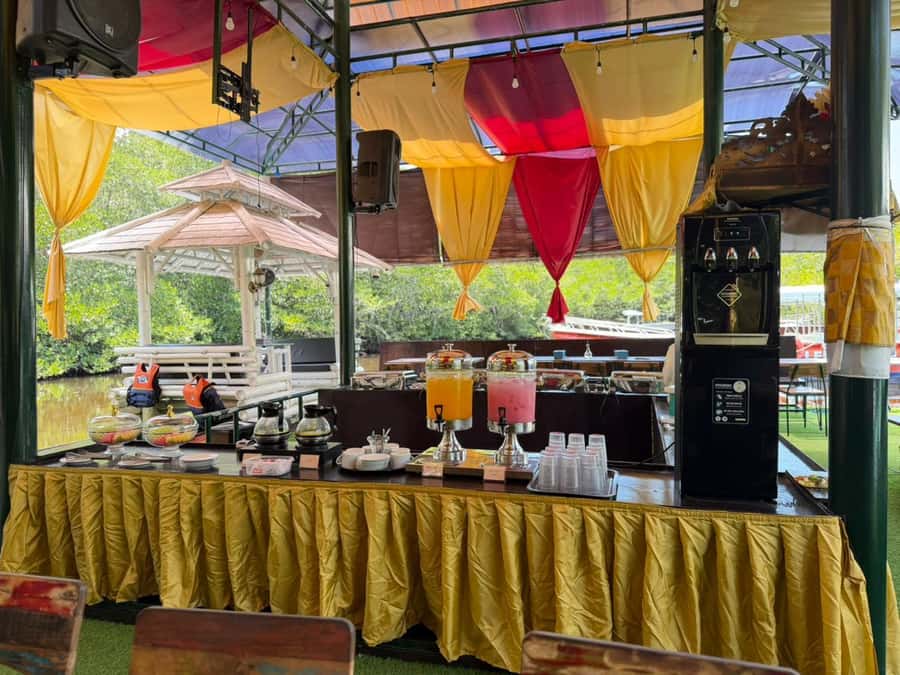 From Bali: Lembongan & Mangrove Buggy Tour with Buffet Lunch - Discovering Dream Beach and Other Scenic Spots