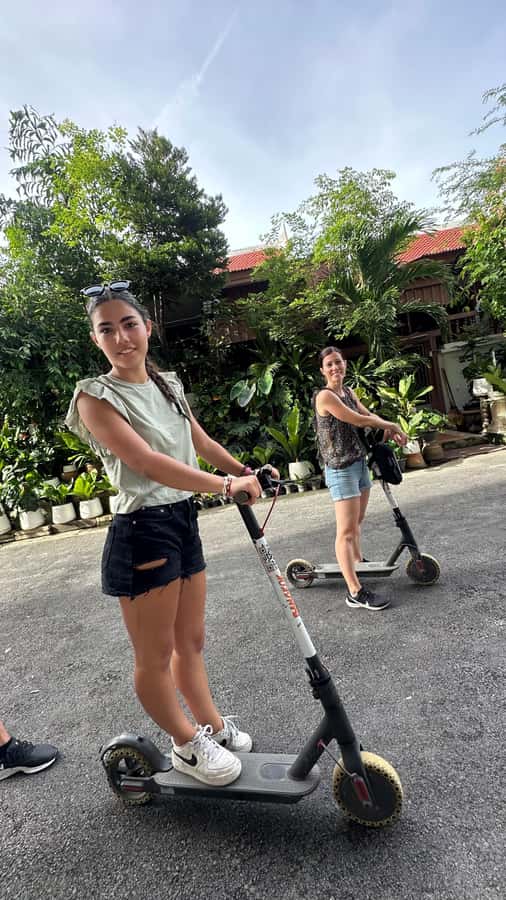 Bangkok : City Highlights E-Scooter & Bike Tour - Who Will Love This Tour?